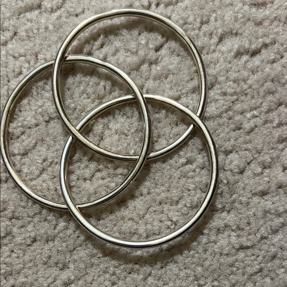 Elegant Lot of Silver Bangle Sets - Picture 3 of 8